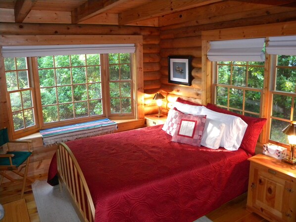 4 chambres, fer et planche à repasser, lit parapluie, Wi-Fi