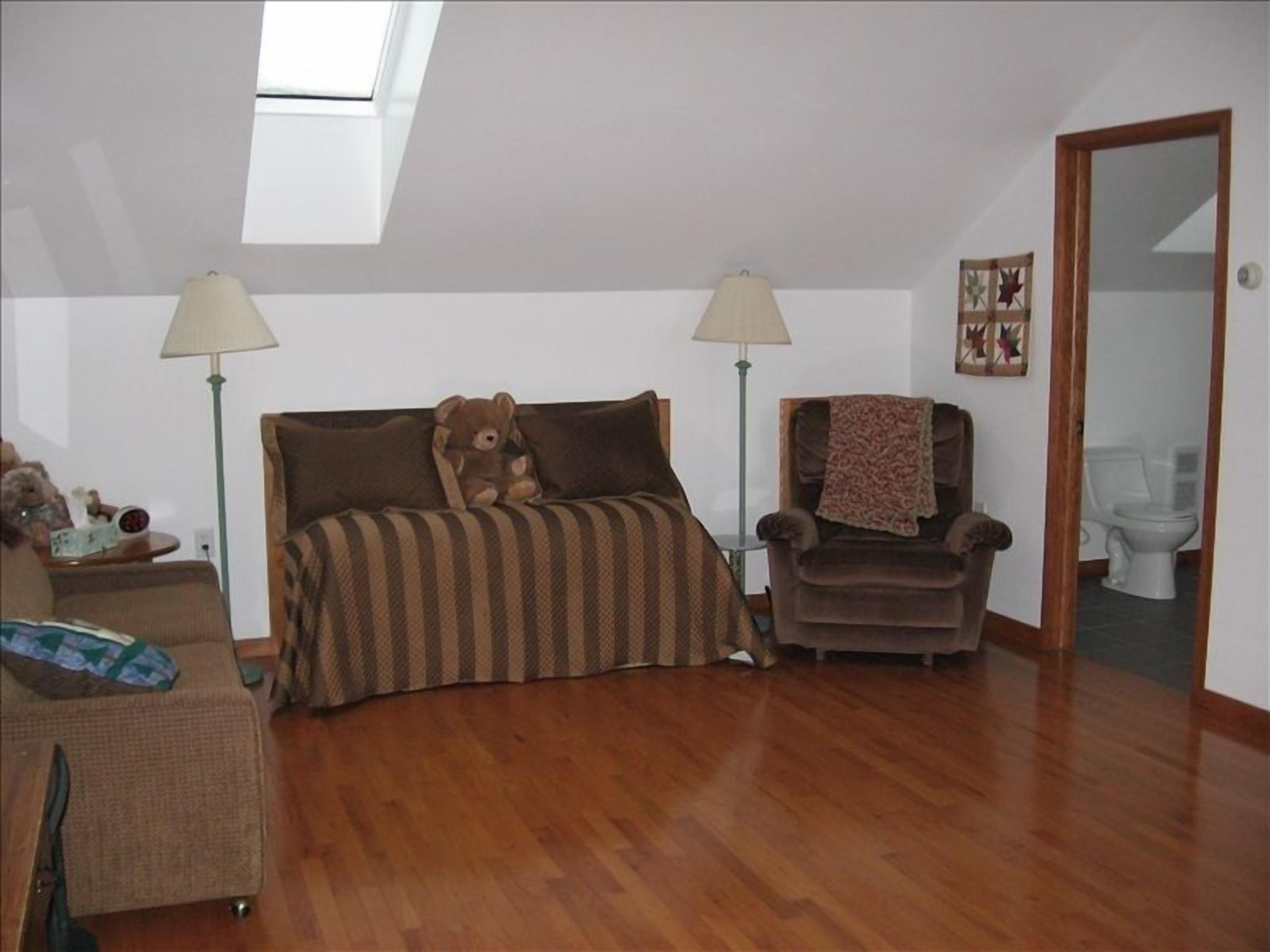 Spacious suite for 2!  