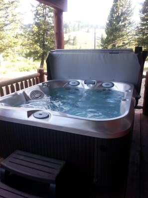 Bain à remous extérieur