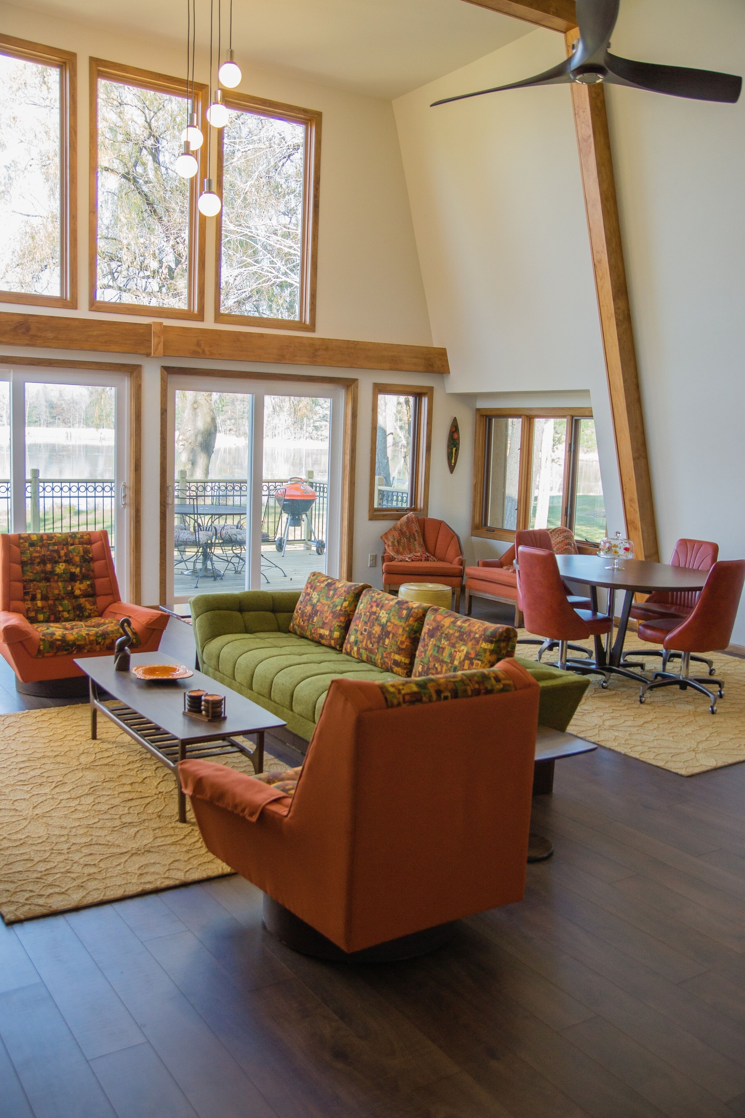 Fabulous Funky Refurbished 70's Retro Lakefront Home - 