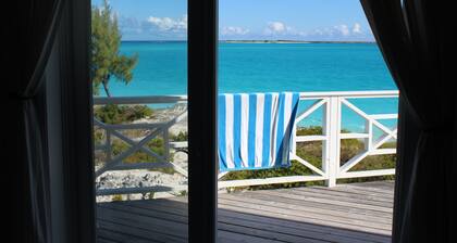 Stunning waterfront home in Exuma with an outdoor pool!