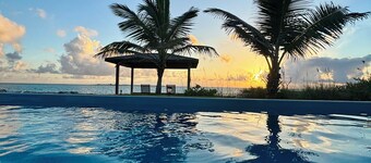 Stunning waterfront home in Exuma with an outdoor pool!