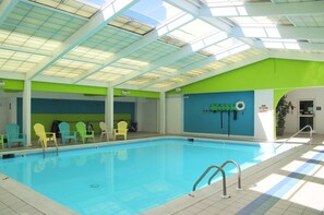 Indendørs pool, opvarmet pool