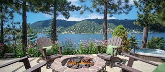  "The Grand" Big Bear Lakefront Log Home. Private Dock. Fire Pit. Hot tub. 