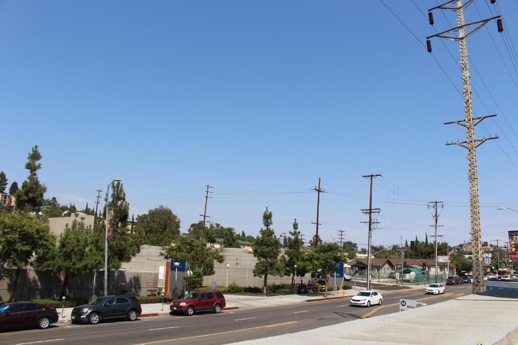 Photo - ERTH INN by AGA Los Angeles