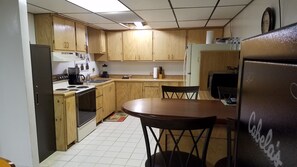 Microwave, oven, stovetop, coffee/tea maker
