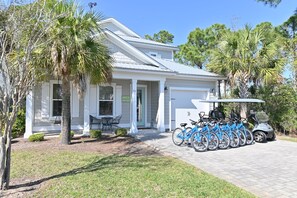 Exterior - Huge (~2,700 SqFt) Home! Golf Cart, 6 Bikes! Beach & Pool Nearby! ~ Shore Thing at Frangista Beach (Miramar Beach)