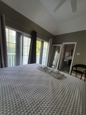 2 Schlafzimmer, Zimmersafe, Bügeleisen/Bügelbrett, kostenloses WLAN