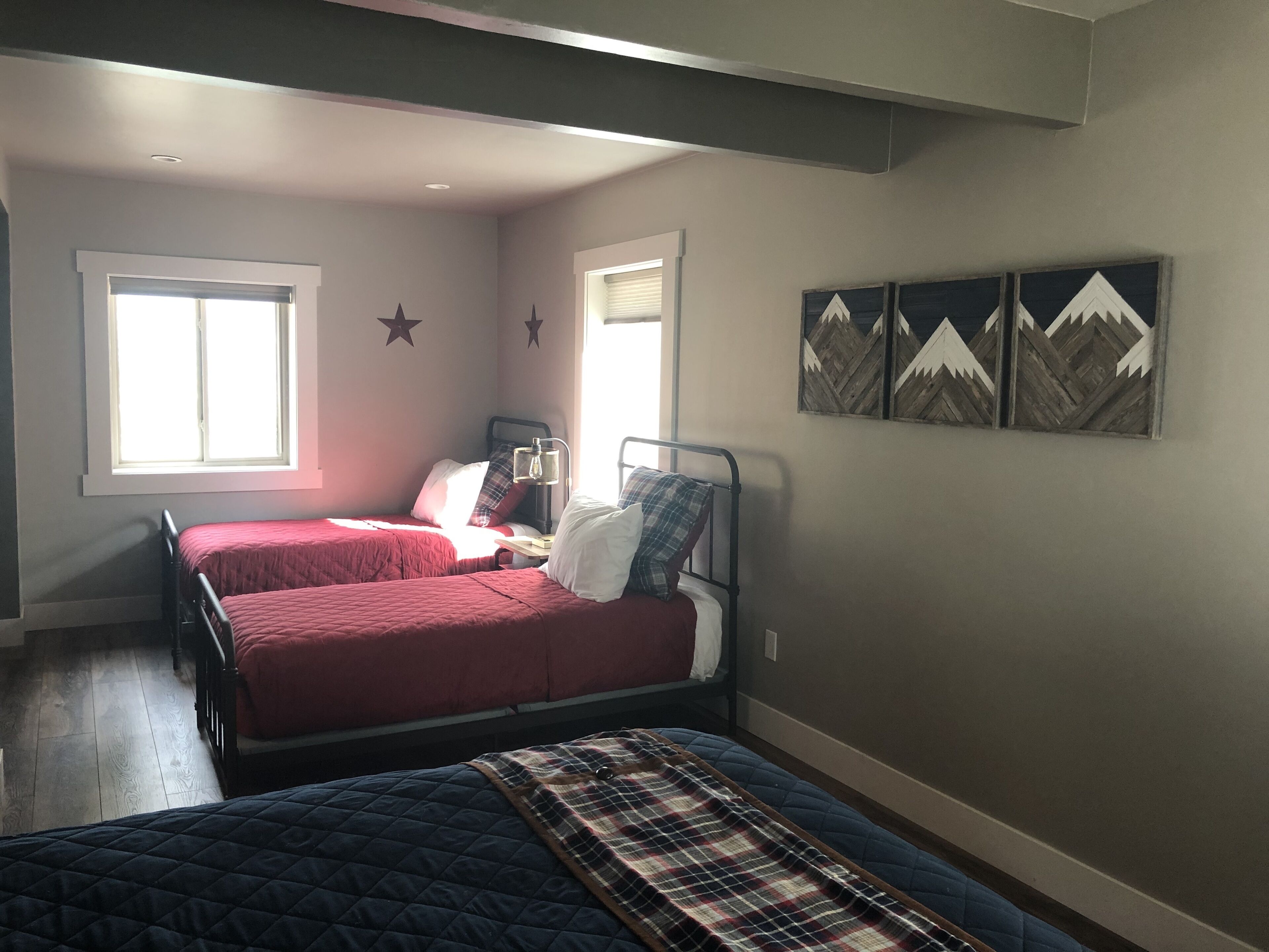 Top-rated, Completely Renovated Zephyr Cove Cabin near Skiing/Casinos