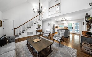 Smart-TV, Kamin, Stereoanlage