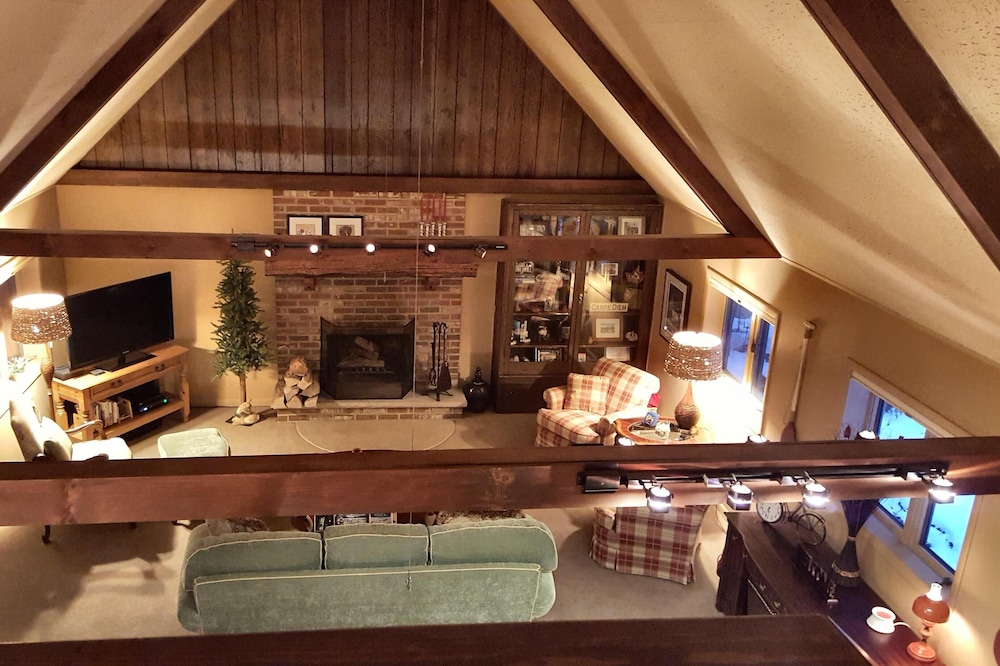 Beautiful Lodge on the Allegheny River Provides Pure Comfort Year-Round