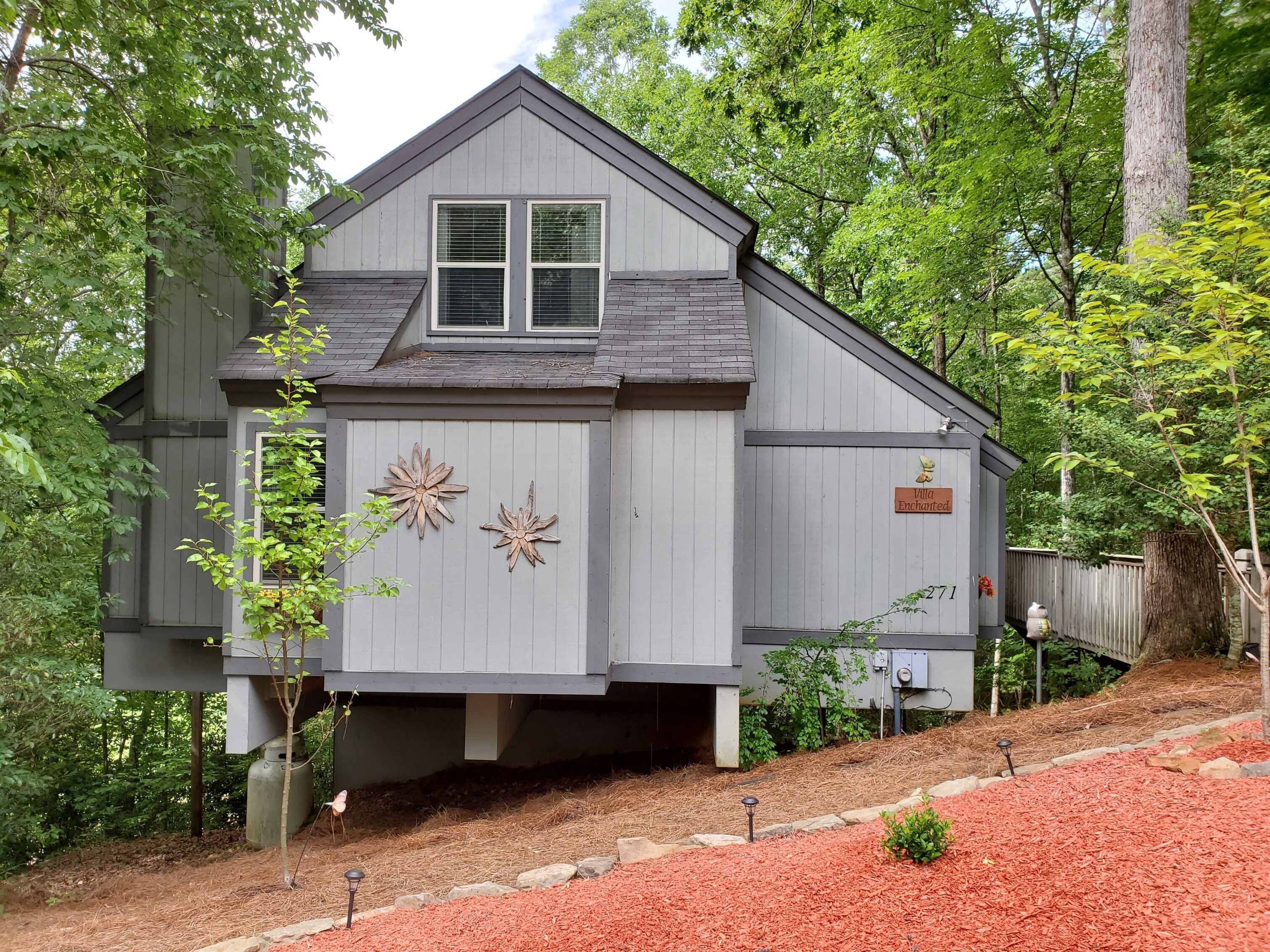 villa enchanted