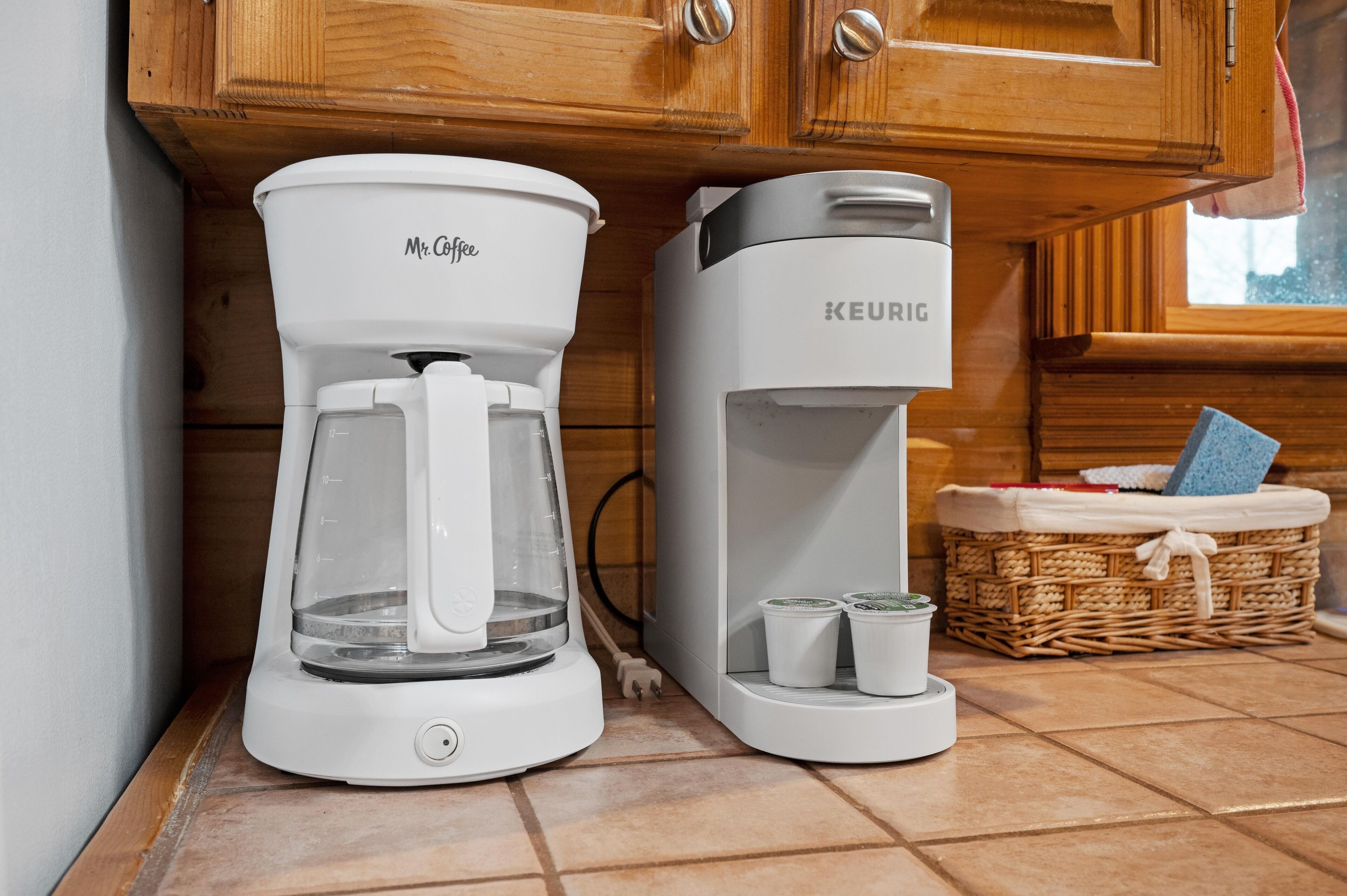 This is a hidden ROSE near Wears Valley and the GSMNP! Availability in November!