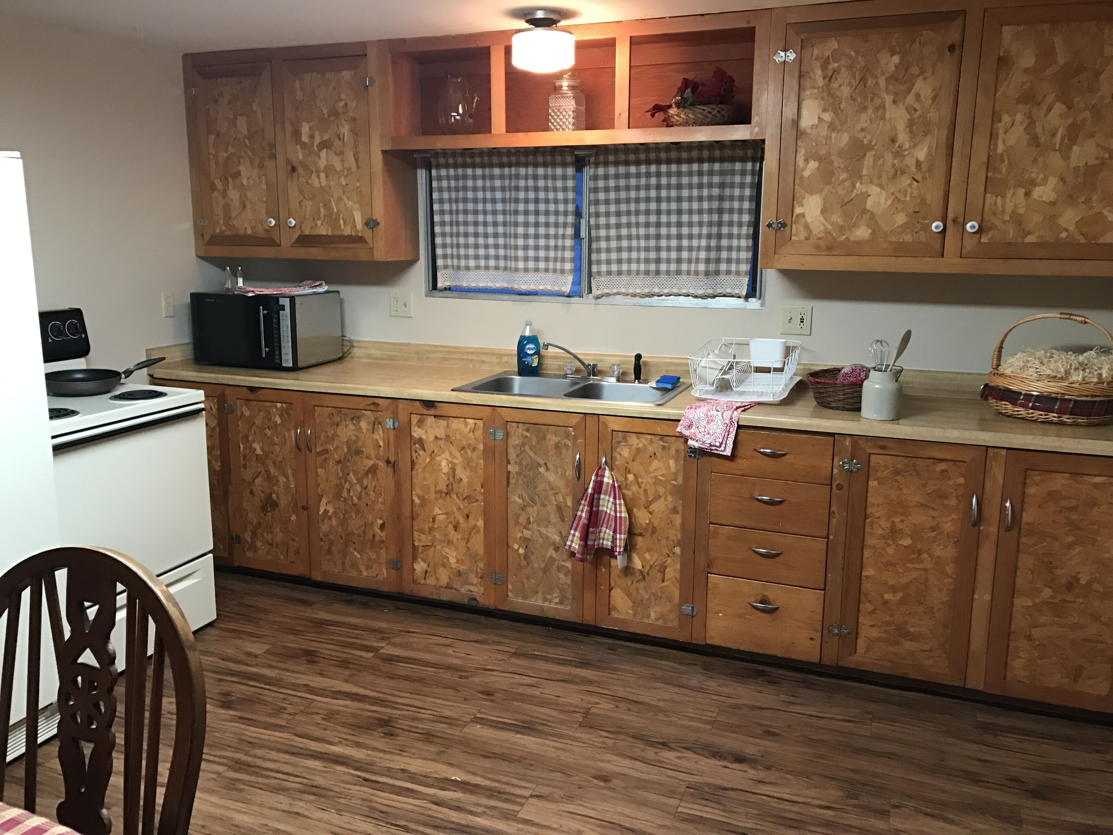 Quiet, 2 bedroom Apartment "Cabin"