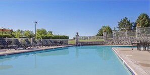 Outdoor pool - Boyne Mountain Luxury 2 Bd Condo 106 (Boyne Falls)