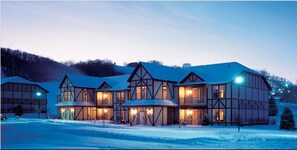 Front of property – evening/night - Boyne Mountain Luxury 2 Bd Condo 106 (Boyne Falls)