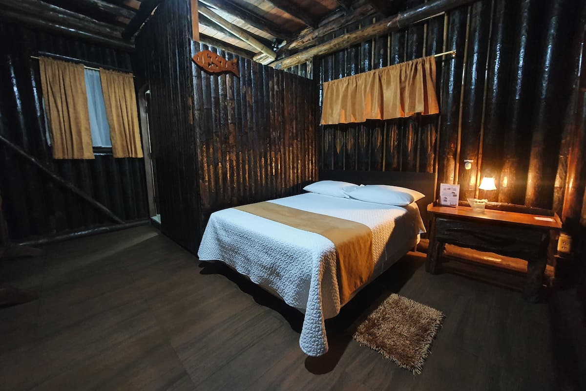 1 slaapkamer, luxe beddengoed, een kluis op de kamer