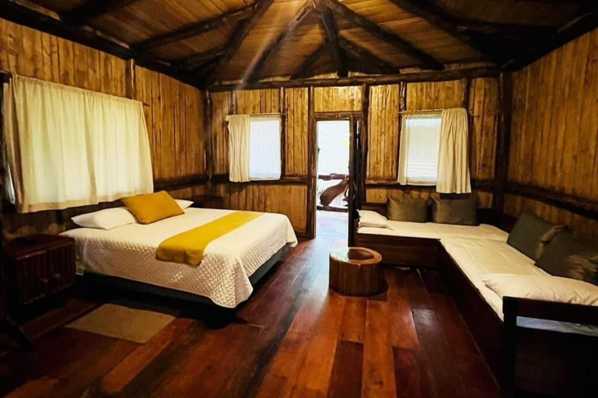 Comfort huisje | 1 slaapkamer, luxe beddengoed, een kluis op de kamer