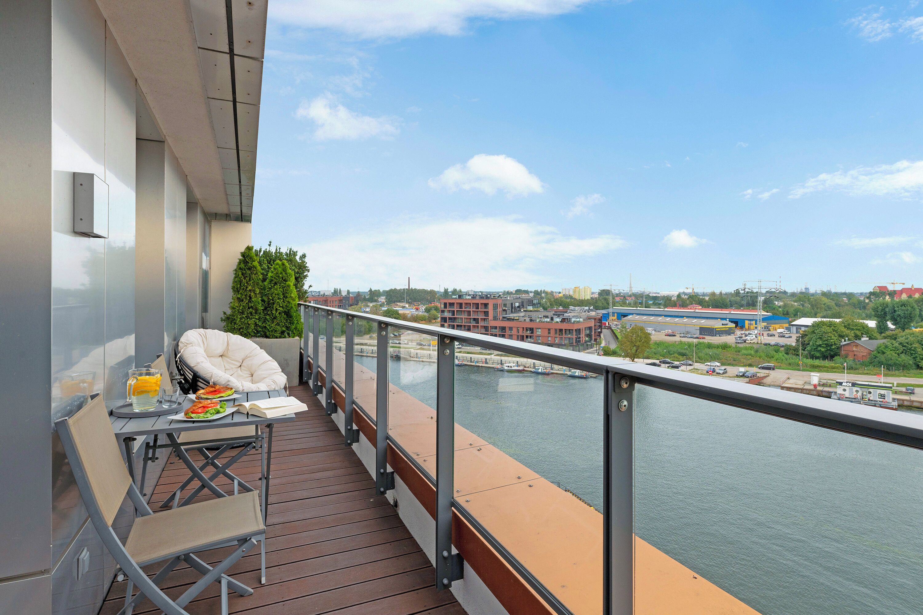 Exclusive-Apartment, 1 King-Bett und Schlafsofa, Nichtraucher, Flussblick | Blick vom Balkon