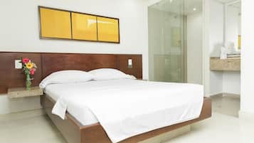 Habitación superior, bañera de hidromasaje (Air conditioner) | 1 dormitorio, cortinas opacas, sistema de insonorización