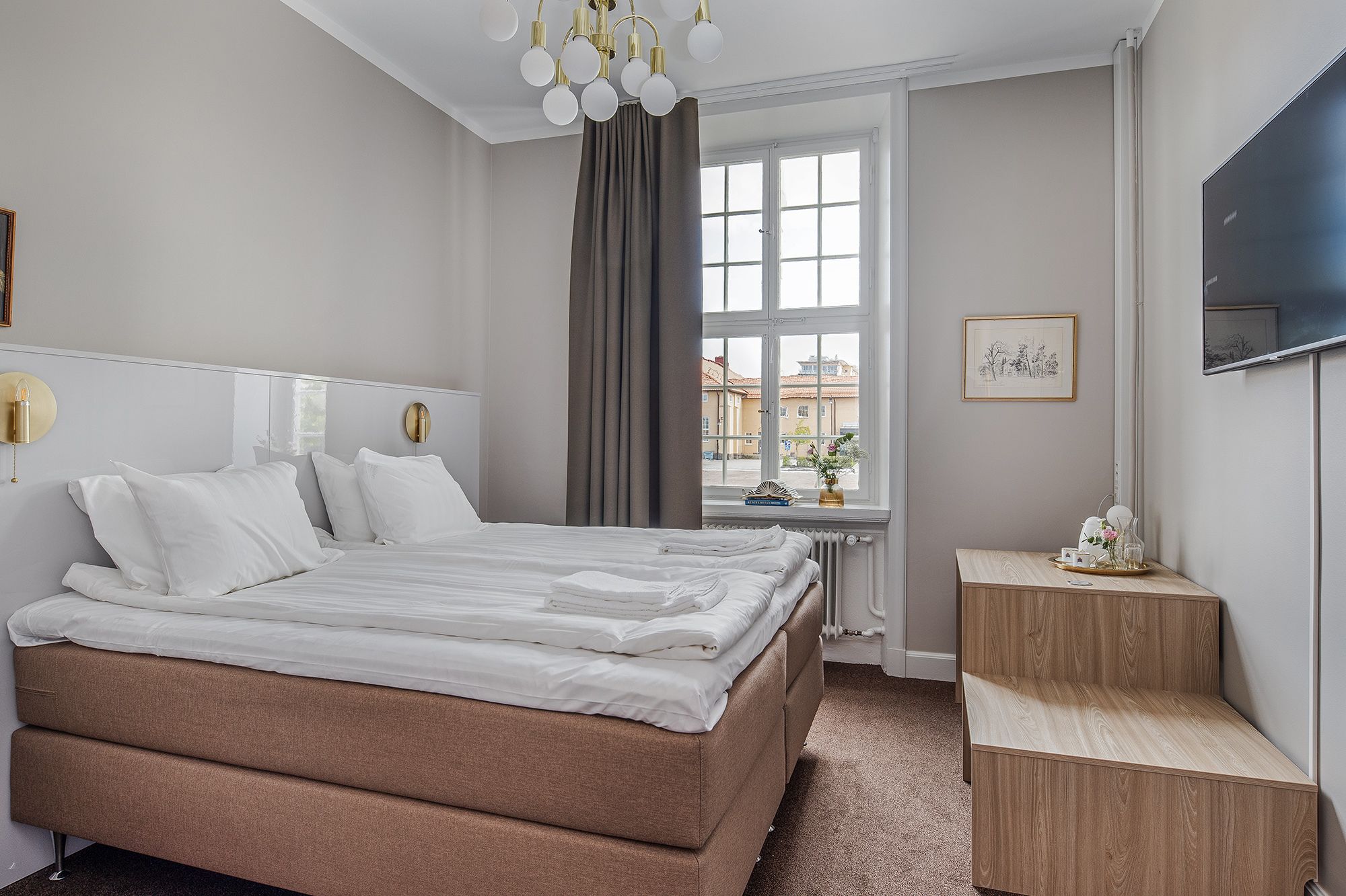 big classic double room | 1 bedroom, individually decorated, desk, blackout curtains