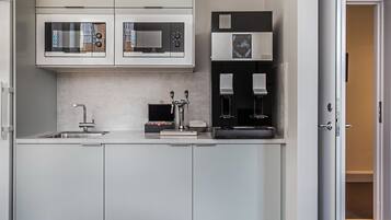 Free daily self-service breakfast