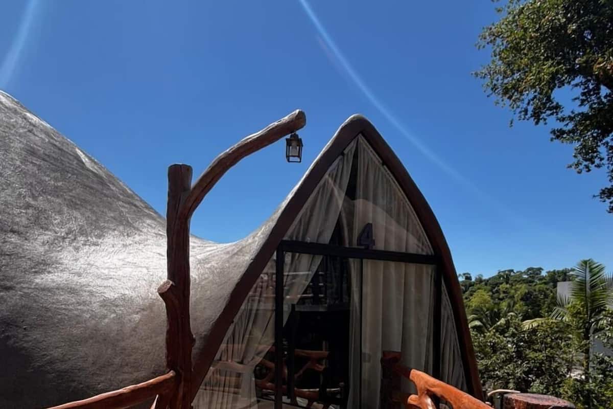 Deluxe Cabin | Desk, iron/ironing board, free WiFi, wheelchair access