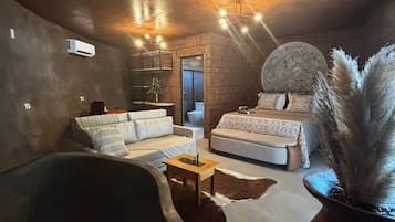 Deluxe Cabin | Desk, iron/ironing board, free WiFi, wheelchair access