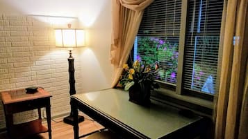 Apartment, Multiple Beds, Accessible (Southern Retreat) | 1 bedroom, individually decorated, individually furnished