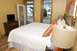 6 bedrooms, in-room safe, iron/ironing board, free WiFi