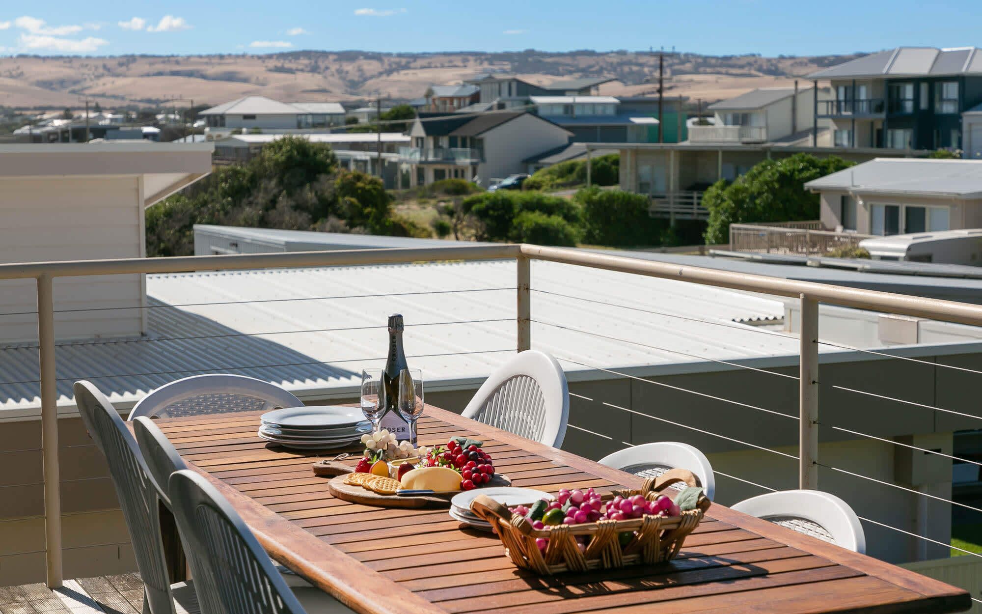 124 Surfers Pde - Beachfront — image 25