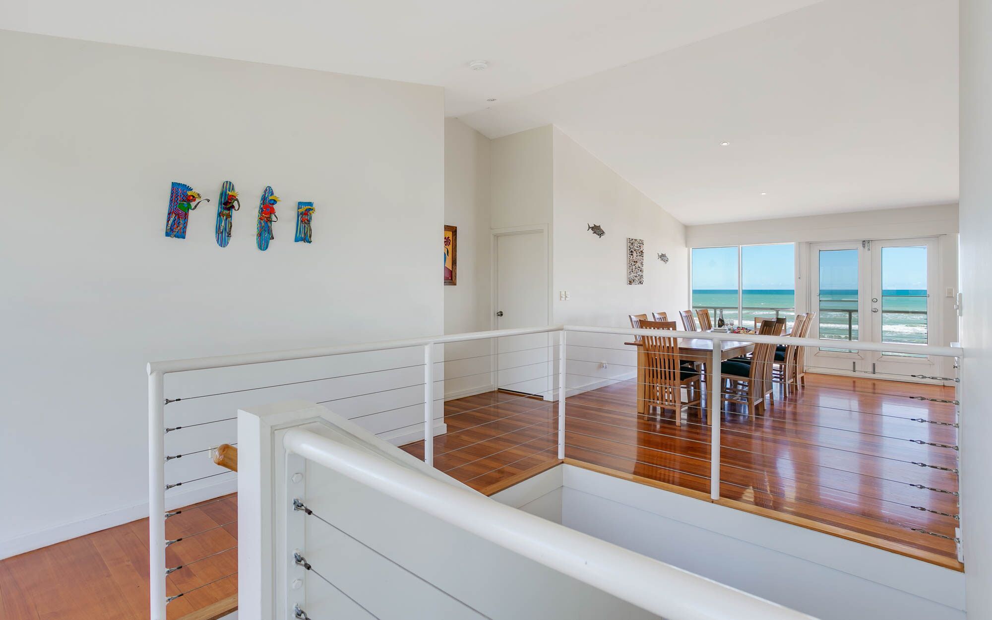 124 Surfers Pde - Beachfront — image 23