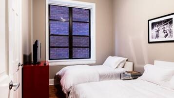 4 slaapkamers, bedden met traagschuimmatras