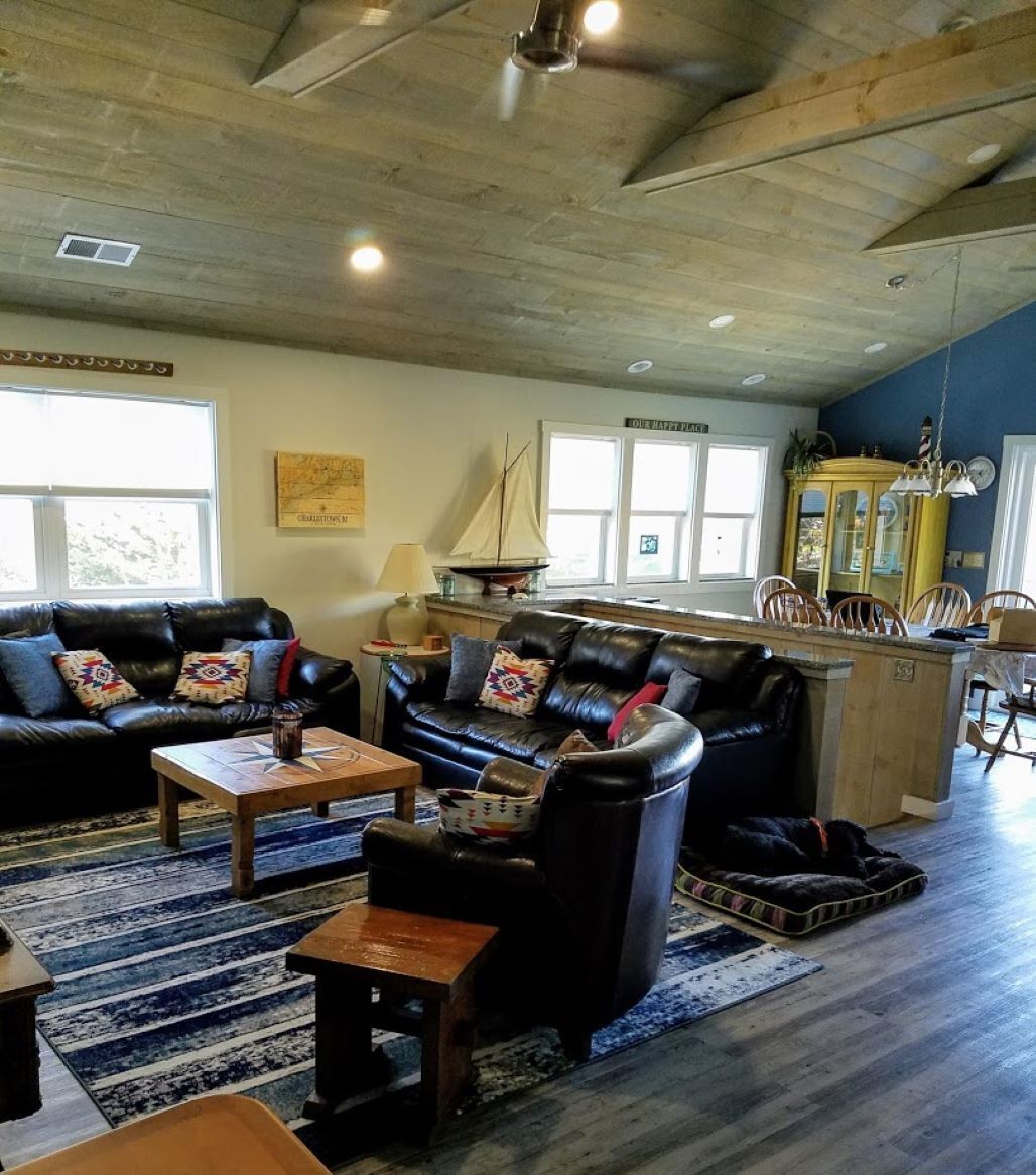 Beautifully Renovated, Central AC, wash/dryer, dishwasher, New Appliances.