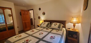 2 bedrooms, travel cot, bed sheets