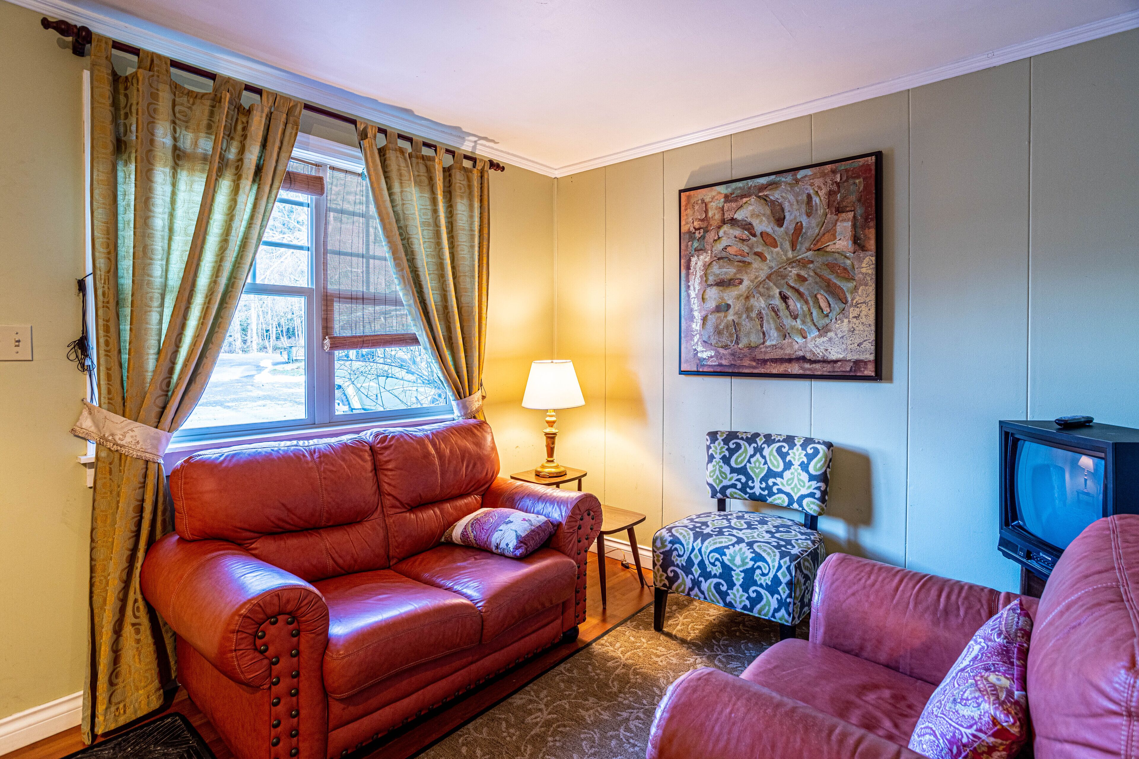 Woodside Inn/ Country Getaway 15 Minutes From Harrison Hot Springs