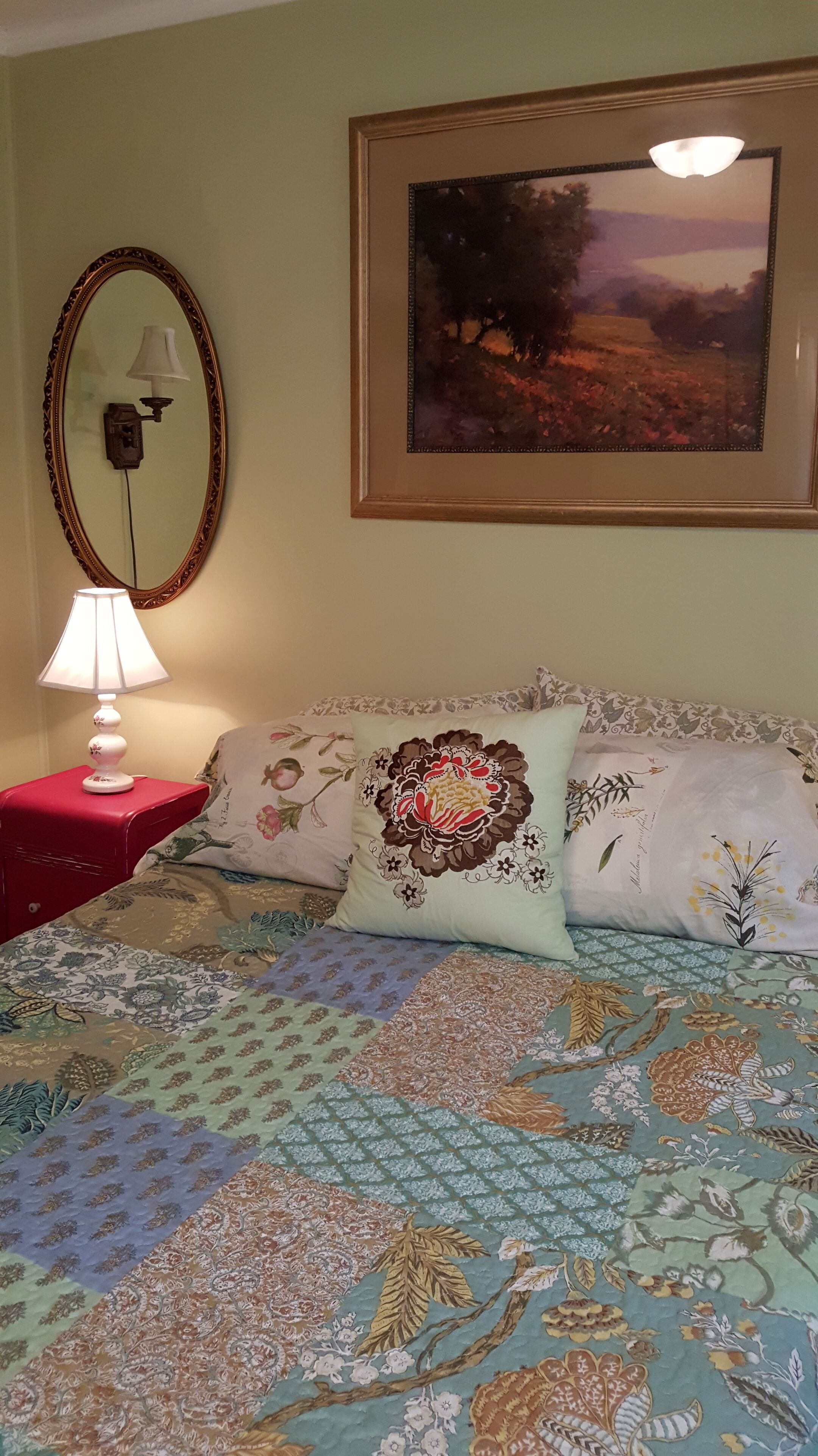 Woodside Inn/ Country Getaway 15 Minutes From Harrison Hot Springs