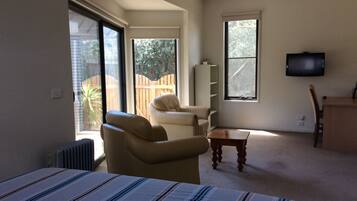 3 Schlafzimmer, Schreibtisch, BĂŒgeleisen/BĂŒgelbrett, kostenloses WLAN