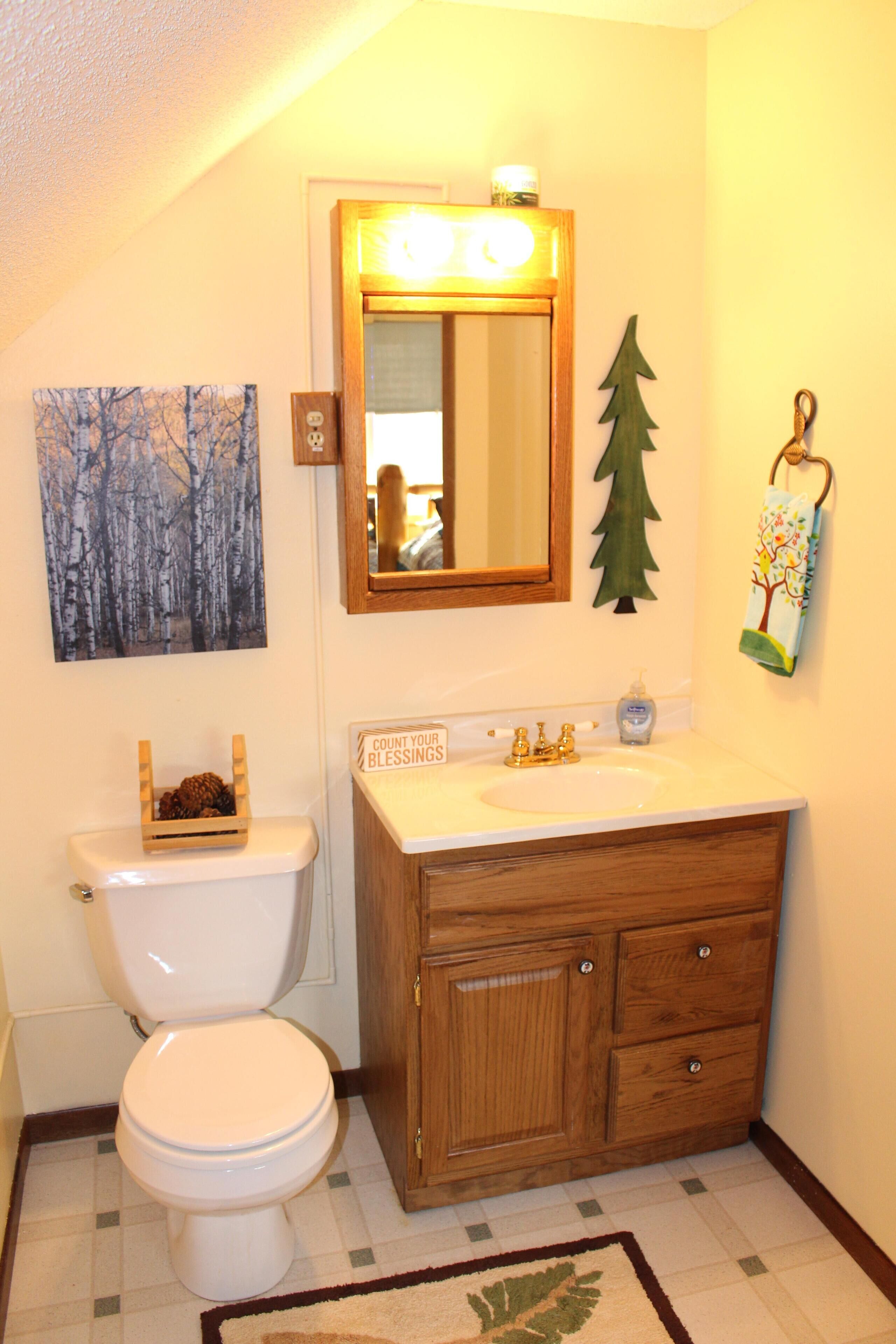 NEW A/C! End of the Road location and still close to all the sites! Campfires!