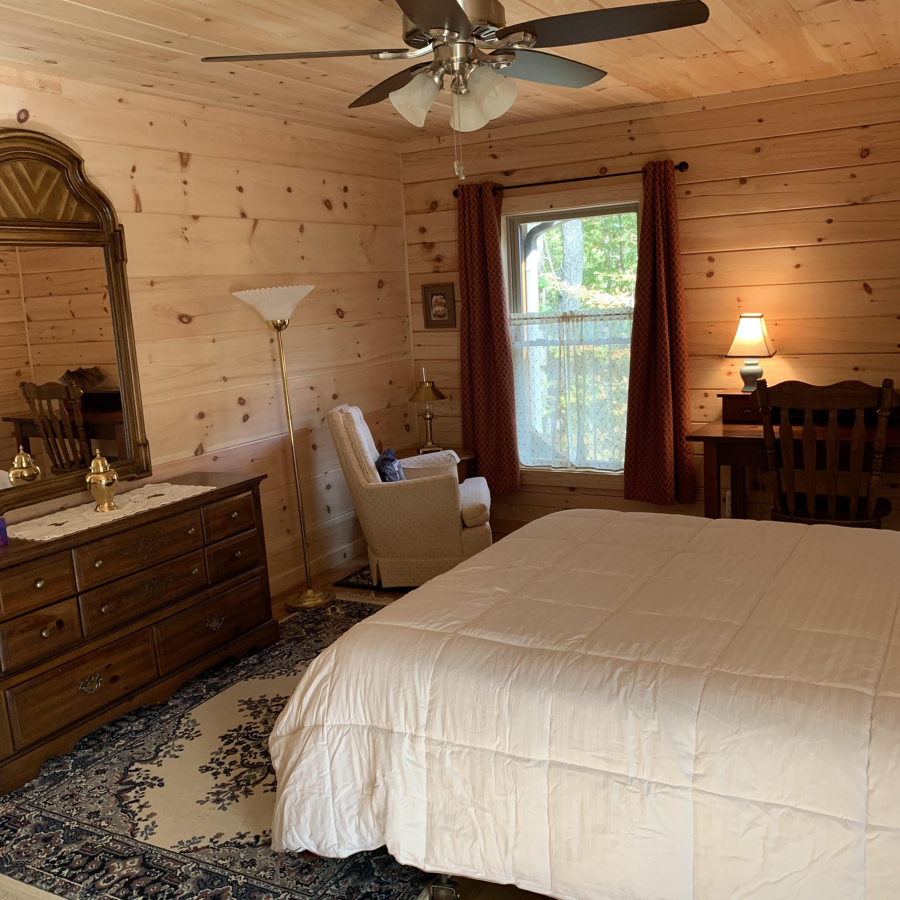 Retreat Log Cabin in Saluda, NC
