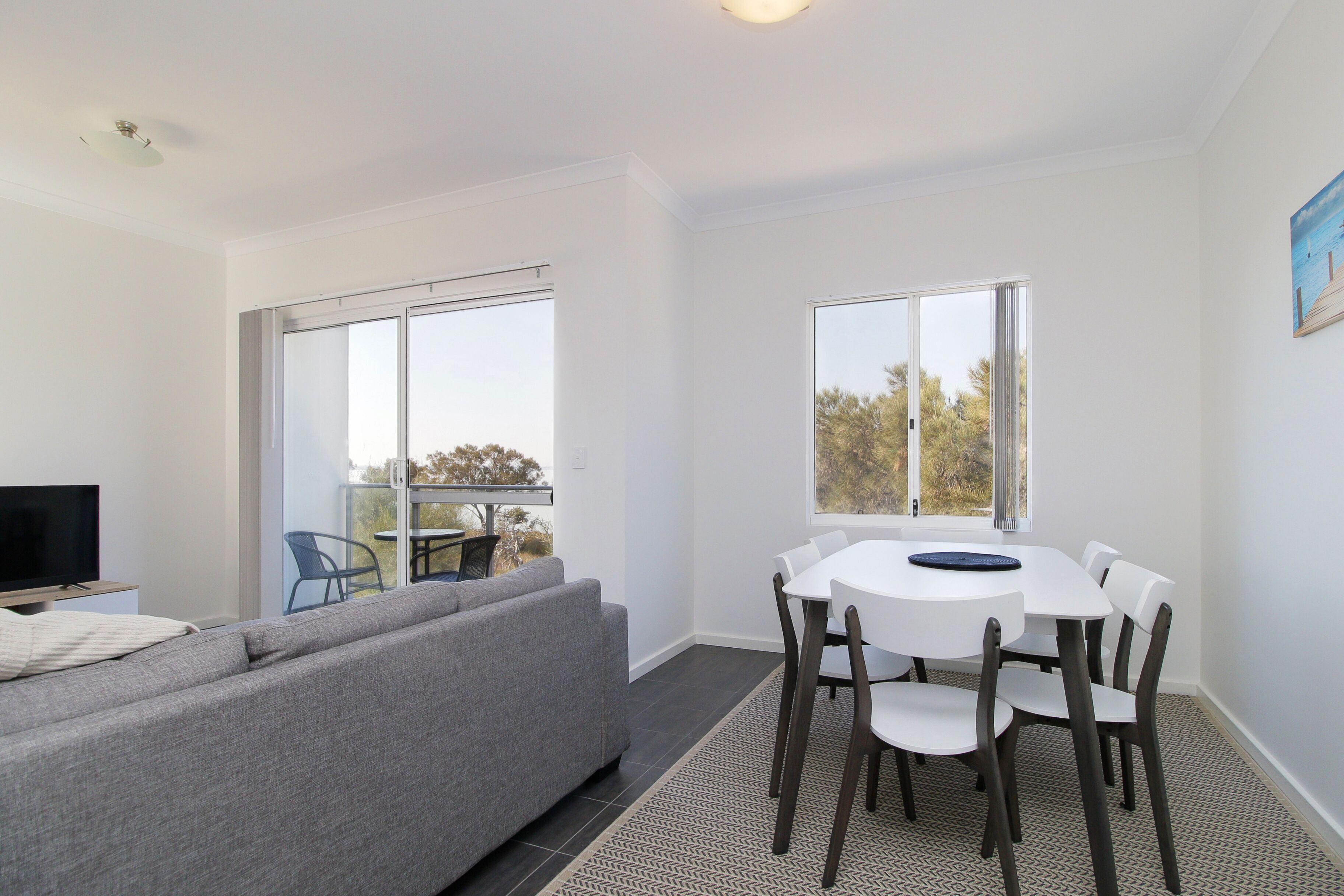 Estuary Waterfront - Upstairs with a small Balcony — image 15