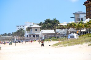 Camastros y toallas de playa 
