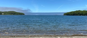 Oceanfront Private Ocean Access to a small sandy beach Unobstructed Water Views