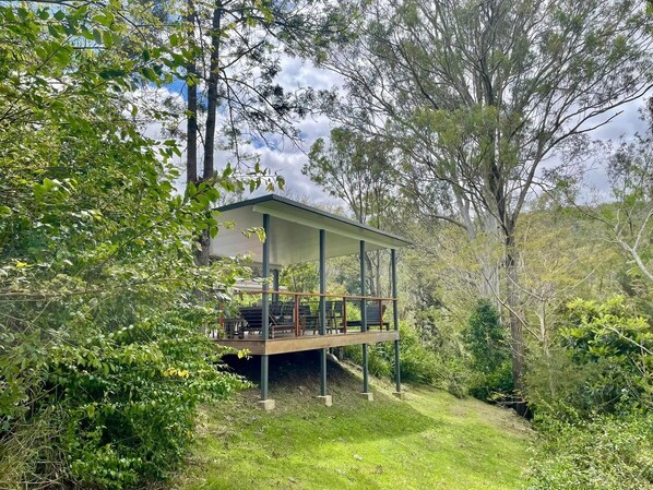 Property grounds - Eighteen Mile Homestead ~ escape from hustle & bustle! (Darlington)