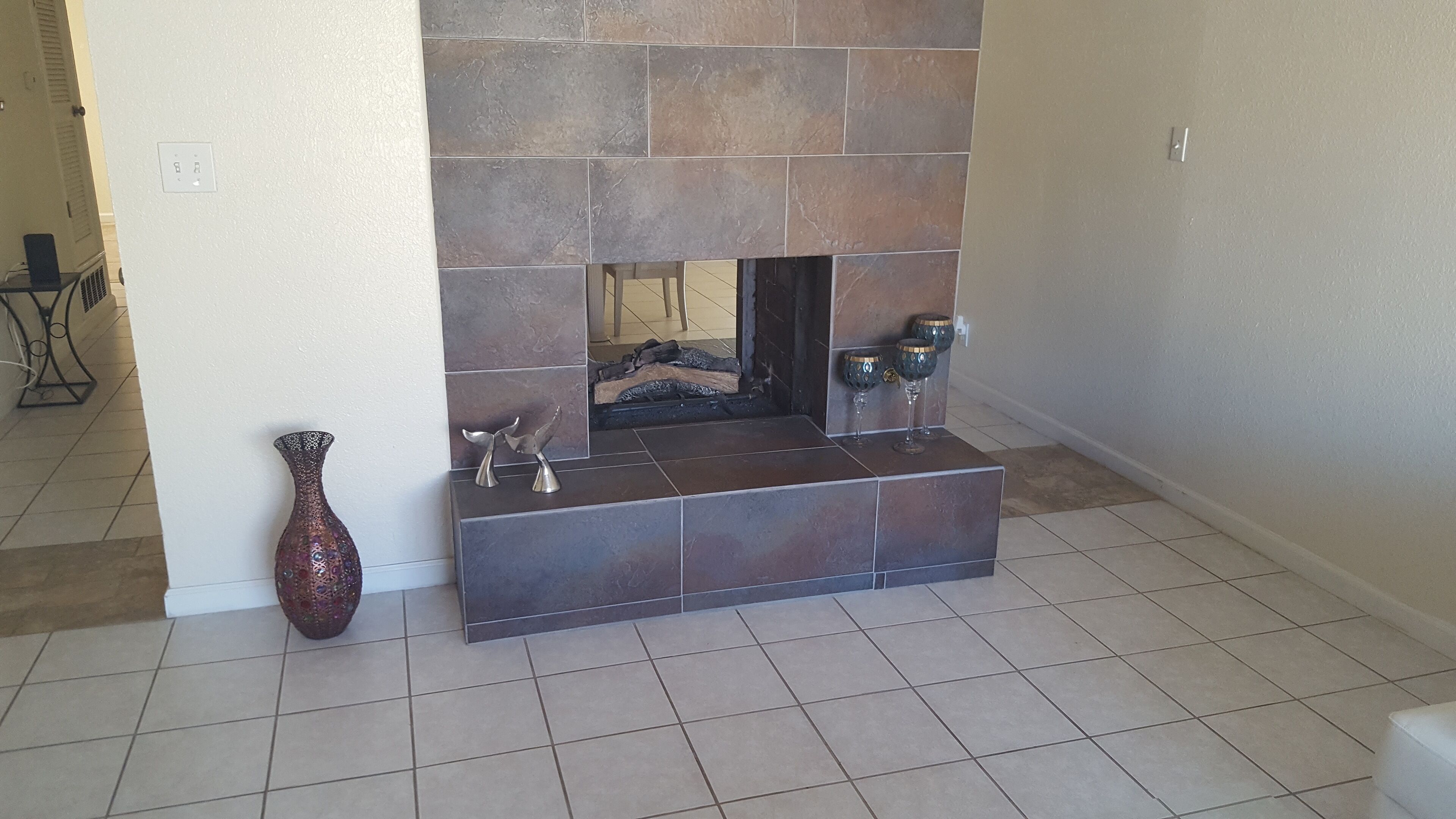 Nice House 1600 Sq. ft,,  Fire place,  Swimung pool, Jacuzzi