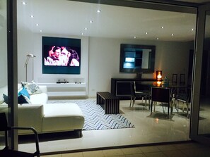 تلفزيون ذكي، كُتُب