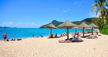 Lagoon 005 Hamilton Island by HamoRent