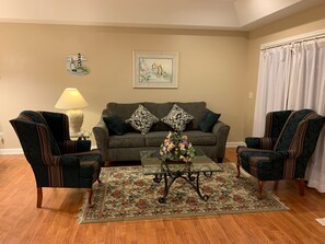 Flat-screen TV, DVD player, books - Family Friendly Sunset Beach Vacation Condo at Oyster Bay, Colony II  (Sunset Beach)