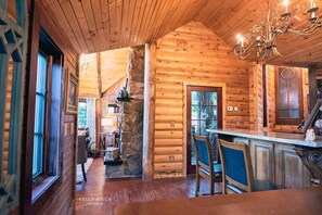 Interior - Tree House Luxury Stay (Cottage Grove)