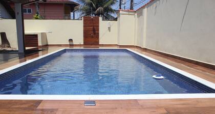 CASA C / SCHWIMMBAD PRAIA GRANDE UBATUBA - 25 Personen
